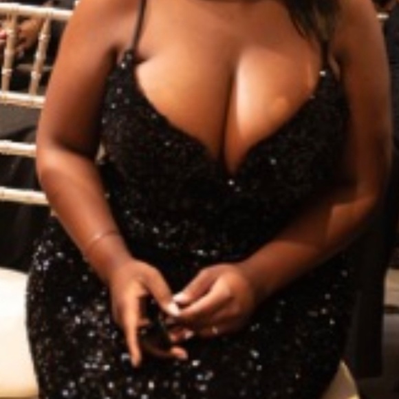 Evening gown/ Prom dress. Portia and Scarlett PS21208 - Picture 3 of 3